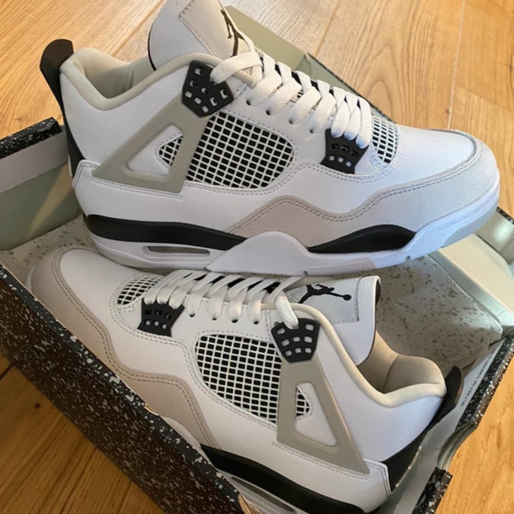 jordon 4 retro military blacks